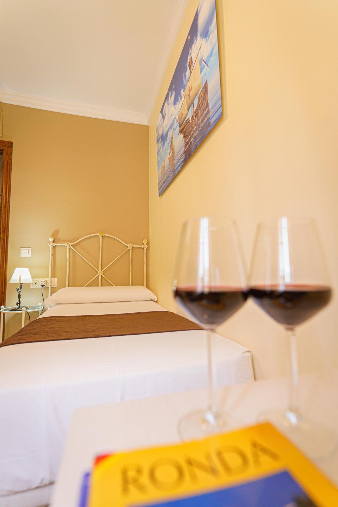 Hotel Colon Ρόντα Εξωτερικό φωτογραφία